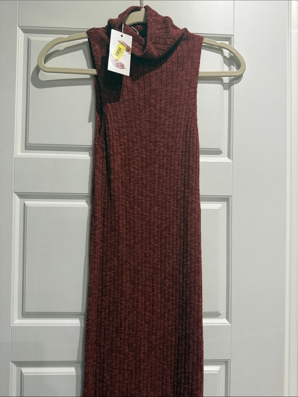 Chelsea & Violet Ribbed Sleeveless Maxi Dress in Burgundy